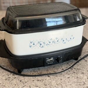 Vintage West Bend Slow Cooker 4 Qt. Metal Pan White w/ Blue Flowers W/Lid